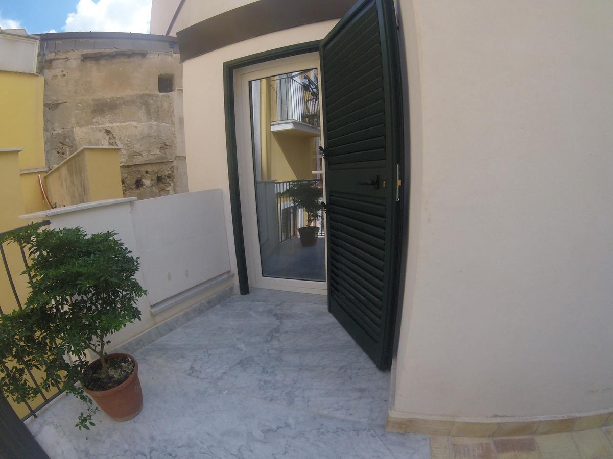 Hotel Kuro à Palerme Extérieur photo
